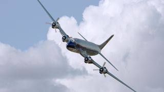 Un avion al politiei indoneziene a disparut de pe radare in drum spre insula Batam