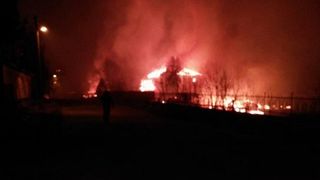 Bulgaria: Doua vagoane cu propan ale unui tren au deraiat si au explodat, daramand 20 de cladiri din zona