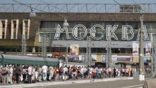 Trei gari din Moscova, evacuate dupa o amenintare cu bomba