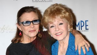 Legendara actrita Debbie Reynolds a murit, la o zi dupa decesul fiicei sale: &bdquo;Vreau sa fiu cu Carrie. Mi-e dor de ea&rdquo;