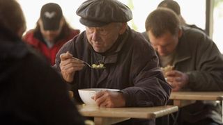 Restaurantul in care oamenii saraci pot manca gratuit: "Ei vor sa manance, noi le dam de mancare. Asta-i tot"