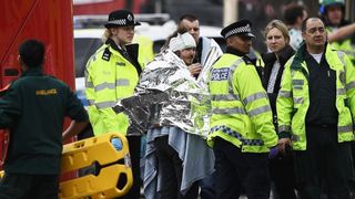 Si-au vazut moartea cu ochii. Cadavre care zaceau pe strada, sange si disperare. Marturiile incredibile ale oamenilor care au fost martori la atentatul din Londra
