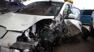 Cel putin 24 de morti, dupa ce un autobuz a lovit o cisterna in Mexic