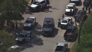 Atac armat in Statele Unite: Doua persoane au fost impuscate intr-o cladire de birouri din Dallas, Texas