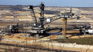 Prima tara din lume care interzice exploatarea miniera a metalelor. "Este o industrie a mortii"