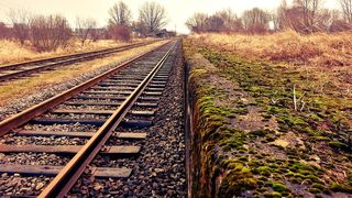 Tragedie in Italia! O romanca de 16 ani a murit sub rotile unui tren, dupa o cearta cu iubitul