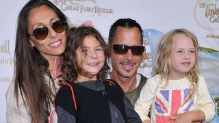 Chris Cornell, solistul Soundgarden, a murit la 52 de ani. Sotia si copiii sunt in stare de soc