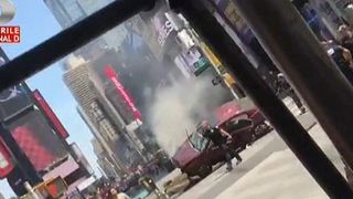 Soferul din Times Square, un fost militar cu cazier judiciar, a lovit 23 de persoane, dintre care o femeie a decedat