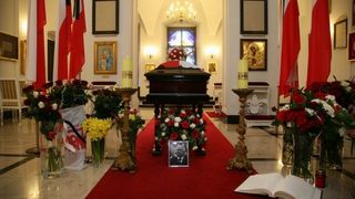 Polonia a gasit ramasitele altor doua persoane in cosciugul fostului presedinte Lech Kaczysnki