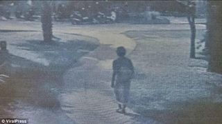 Turista, gasita spanzurata si mancata de soparle, pe "Insula mortii". Mama ei crede ca a fost ucisa