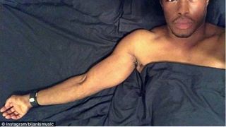 Un coregraf de top a abuzat o tanara, de 17 ani, beata, intr-un hotel de fite!