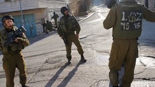 Cel putin 46 de persoane au fost ranite joi pe Esplanada Moscheilor in confruntari intre palestinieni si politie