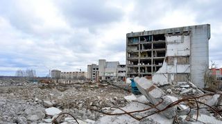 Bilantul seismului din China a crescut la cel putin 13 morti si 175 de raniti