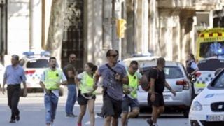 Un fotbalist este a 15-a victima a atacului din Barcelona. Tanarul a fost injunghiat de soferul furgonetei