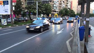 Trei persoane arestate la Belgrad, dupa ce au intrat cu Bentley-ul in coloana presedintelui sarb Aleksandr Vucici