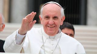 Papa Francisc, la un pas de moarte in timpul unei vizite