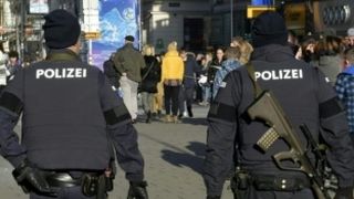 Germania: Un mort si trei raniţi in urma unui schimb de focuri din apropierea unui club