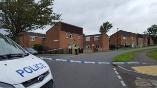 Cinci persoane, injunghiate in Sheffield