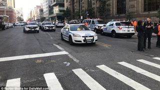 Atac armat in New York! Un barbat a deschis focul intr-o cladire