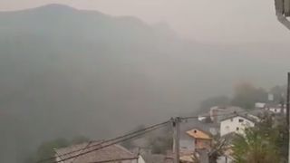 O romanca a surprins incendiile care au mistuit Galicia, regiune din Spania! "Aerul este irespirabil" Anca Codrescu lucreaza de doua zile la un restaurant din zona