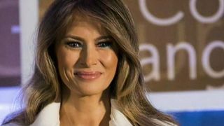 Are Melania Trump o sosie sau nu? Internautii spun ca aceste imagini o dau de gol