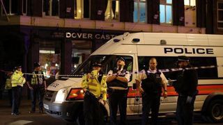 Cod ROSU la Londra! Un taxi a intrat in multime, la fel ca aseara la New York! Inca un atac terorist sperie lumea