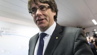 Carles Puigdemont s-a predat politiei belgiene