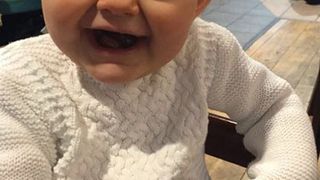 Barbat, gasit vinovat de uciderea cu bestialitate a fiicei sale adoptive de doar 18 luni, pe care a numit-o "Diavol deghizat in om"