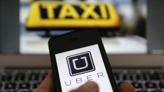 Cum au inselat doi soferi romani compania Uber! Acum sunt condamnati intr-o frauda cu carduri bancare furate la Londra