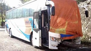 20 de membri ai aceleiasi familii au murit, in urma unei coliziuni intre doua autoare, in Filipine