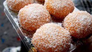 Doua persoane au murit in Japonia, inecate cu mochi – mancare tradiţionala de Revelion, care face victime in fiecare an