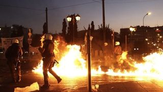 Atentat sinucigas la Bagdad! Cel putin trei persoane au fost ucise, iar alte 11 au fost ranite