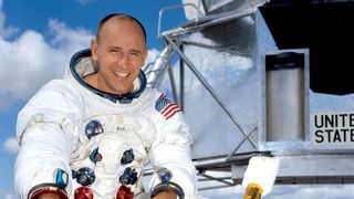 Fostul astronaut Alan Bean, al patrulea om care a pasit pe Luna, a murit la varsta de 86 de ani