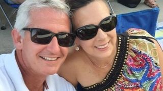 Angela a suferit un teribil accident si a intrat in coma. Cand s-a trezit a aflat ca este casatorita cu un alt barbat. Ce a facut sotul sau te va soca