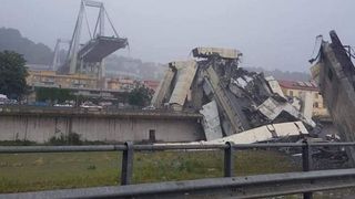 Bilant sumbru, in urma surparii unui pod din Genova! Sunt cel putin 22 morti pana in acest moment