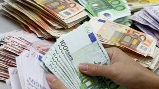Se cauta cu disperare angajati in acest domeniu. Salariile sunt uriase: 20.000 de euro pe luna! Nu este o gluma!