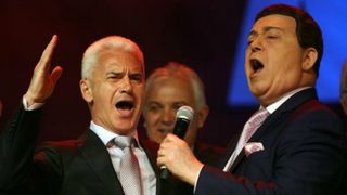 Supranumit "Frank Sinatra rus", Iosif Kobzon, idolul cantecului sovietic, a murit joi