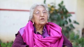 Video. O profesoara celebra a murit in timpul unei emisiuni, iar prezentatorii au crezut ca se preface