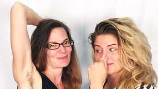 Experiment! Doua femei nu s-au mai spalat timp de 30 de zile - Rezultatele sunt uimitoare