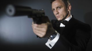 Daniel Craig a refuzat 88 de milioane de euro pentru a-l interpreta pe James Bond in alte doua filme! Actorul sustine ca mai bine isi taie venele decat sa-l intruchipeze din nou pe agentul 007