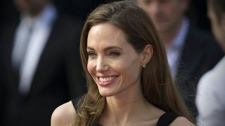 Angelina Jolie va fi profesoara la London School of Economics! Actrita va preda un curs de masterat