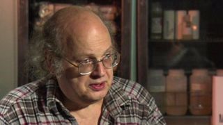 El este chimistul american care nu s-a mai spalat de 12 ani! Spune ca a descoperit o metoda prin care se mentine curat! Vezi care e!