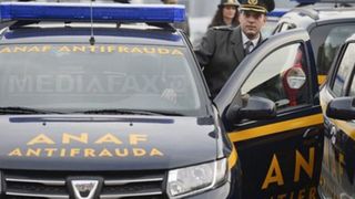 S-au trezit cu ANAF-ul pe cap chiar in toiul nuntii. Inspectorii de la Fisc au luat cu asalt restaurantele: "Doar nu era sa-si lase sotia la altar sa vina să explice cat a cheltuit"