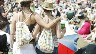 Linistea unui sat, tulburata de festivalul swingerilor din Europa. Peste 700 de oameni vor participa la eveniment