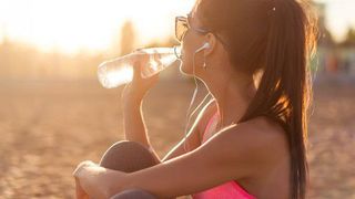 Greseli frecvente pe care le facem cand incercam sa ne racorim in zilele caniculare