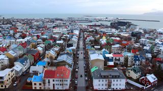 Islanda, tara din Europa unde energia este gratis, masinile nu se incuie si nu exista bani!