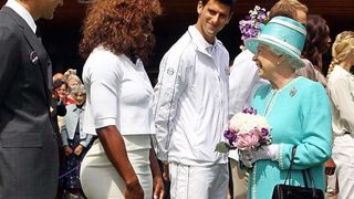 Serena Williams si Novak Djokovic sunt acuzati de organizatorii de la Wimbledon ca "fura prosoape"