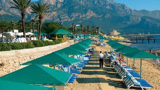 Destinatiile preferate ale romanilor in vacante. Top 3 cele mai vanate oferte