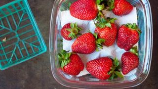 Cum trebui sa depozitezi legumele si fructele pentru a le mentine proaspete mai mult. Aceste trucuri te vor ajuta!