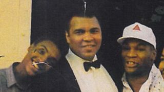 Fiul legendarului Muhammad Ali si-a parasit sotia si copiii dupa ce a mostenit o parte din averea tatalui sau de 80 de milioane euro